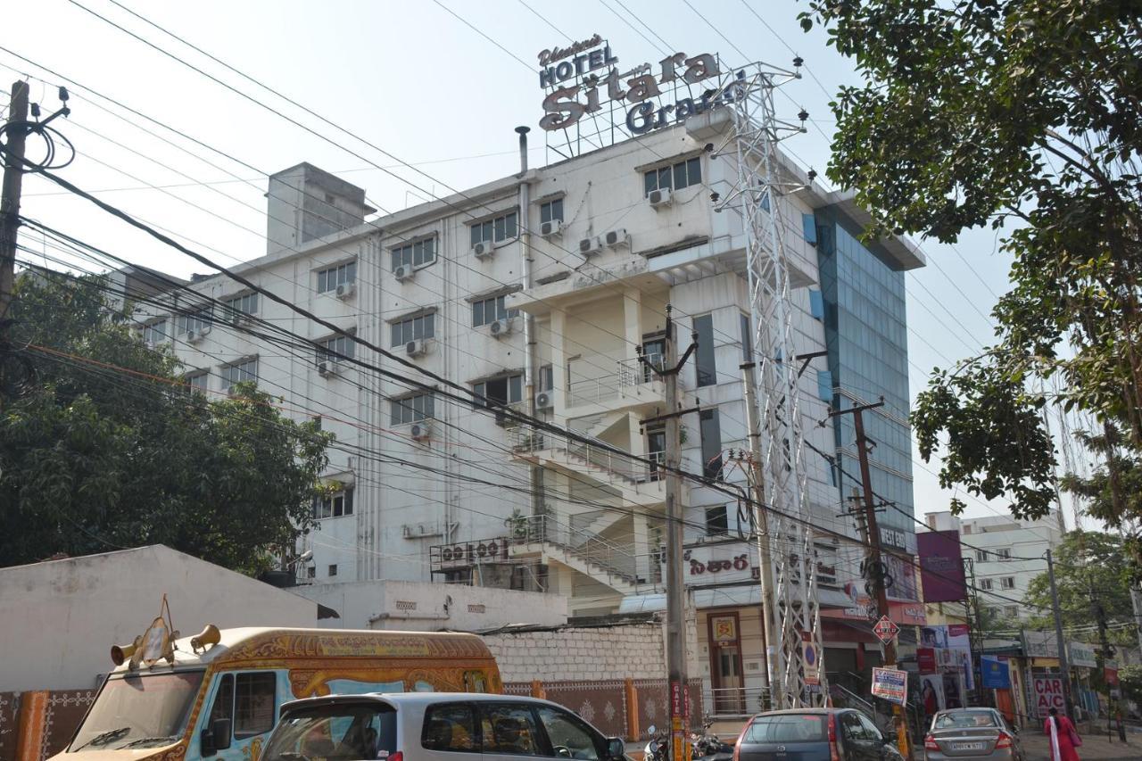 Hotel Sitara Grand Hyderabad Exterior foto